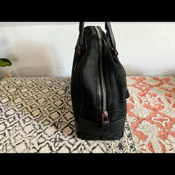 Gucci - Picture 2 of 6